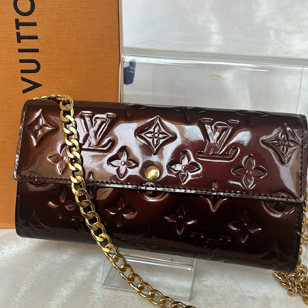 Louis Vuitton monogram vernis sara wallet. - Picture 13 of 16